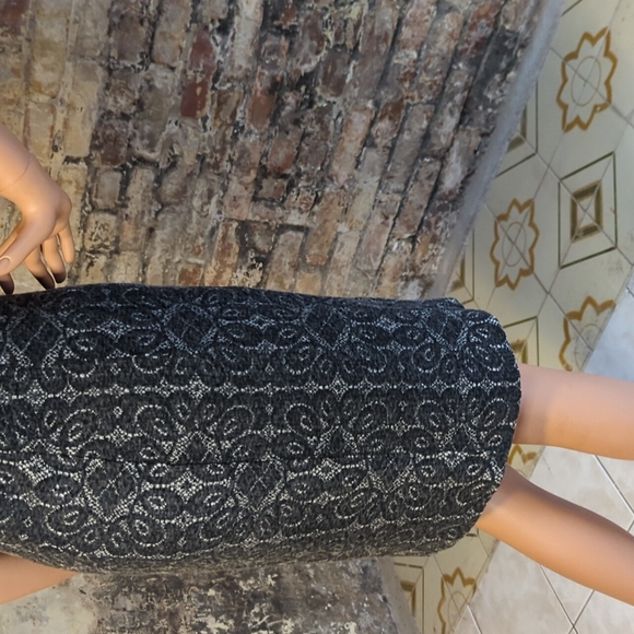 Le Chateau knit dress - Picture 7 of 7